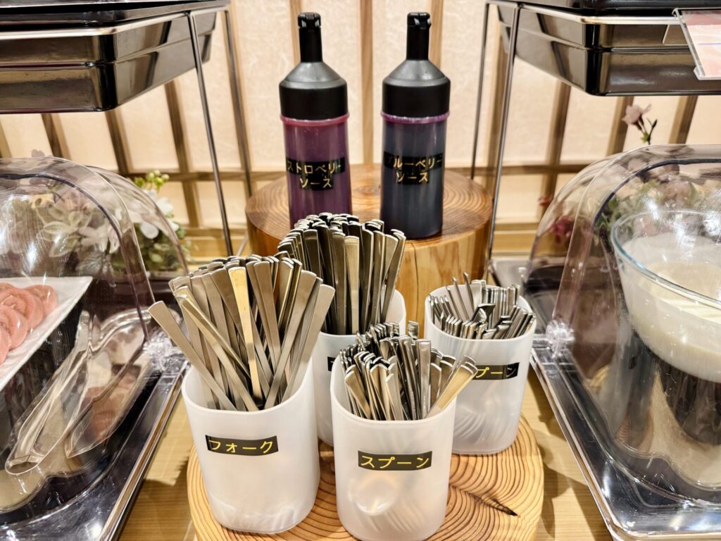 御宿 野乃浅草 別邸 朝食 ヨーグルト用ソース