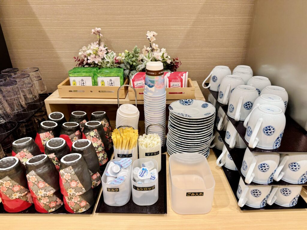 御宿 野乃浅草 別邸 朝食 お茶や紅茶