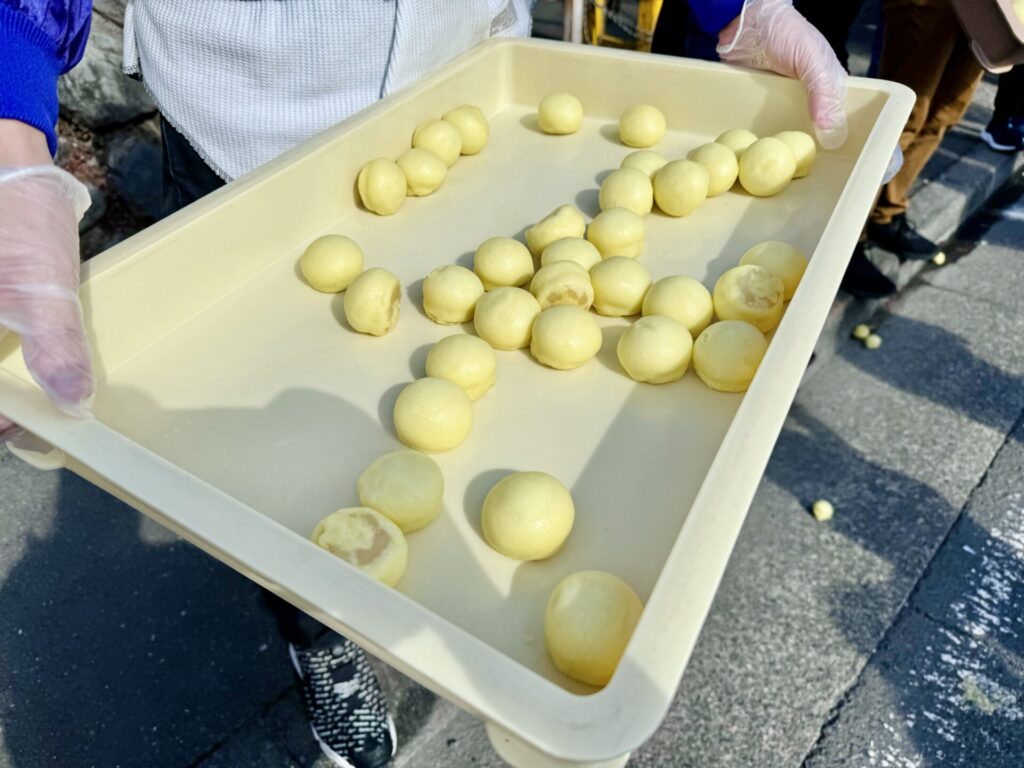 青梅マラソン 公式エイド 柚子まんじゅう