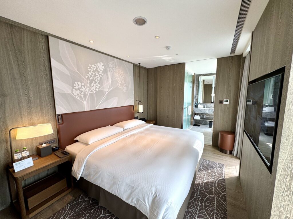 ダブルツリーbyヒルトン台北中山 コーナースイート キングベッドルーム