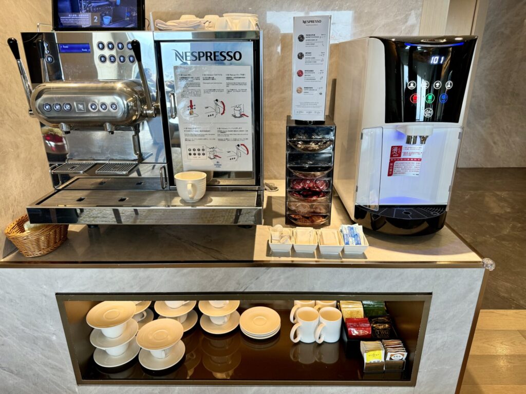 ヒルトン台北新板 エグゼクティブラウンジ カフェコーナー