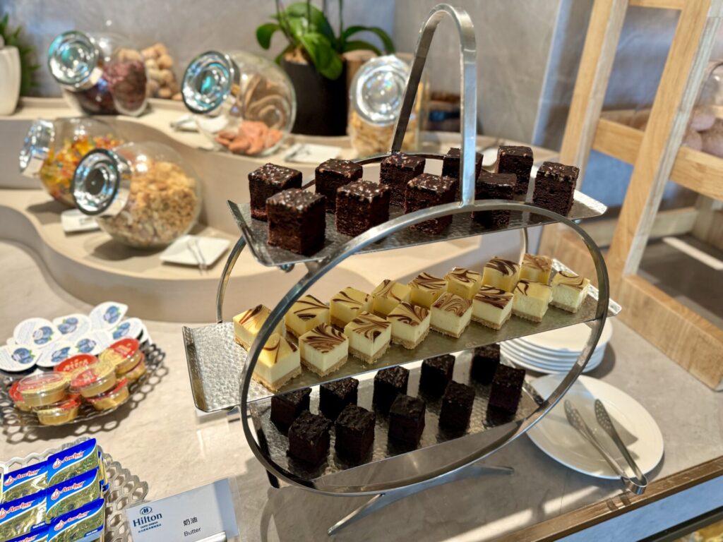 ヒルトン台北新板 エグゼクティブラウンジ ティータイム ケーキ
