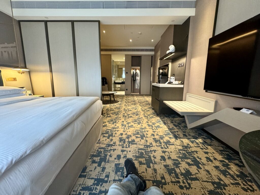 ヒルトン台北新板 デラックススイート ベッドルームからの眺め