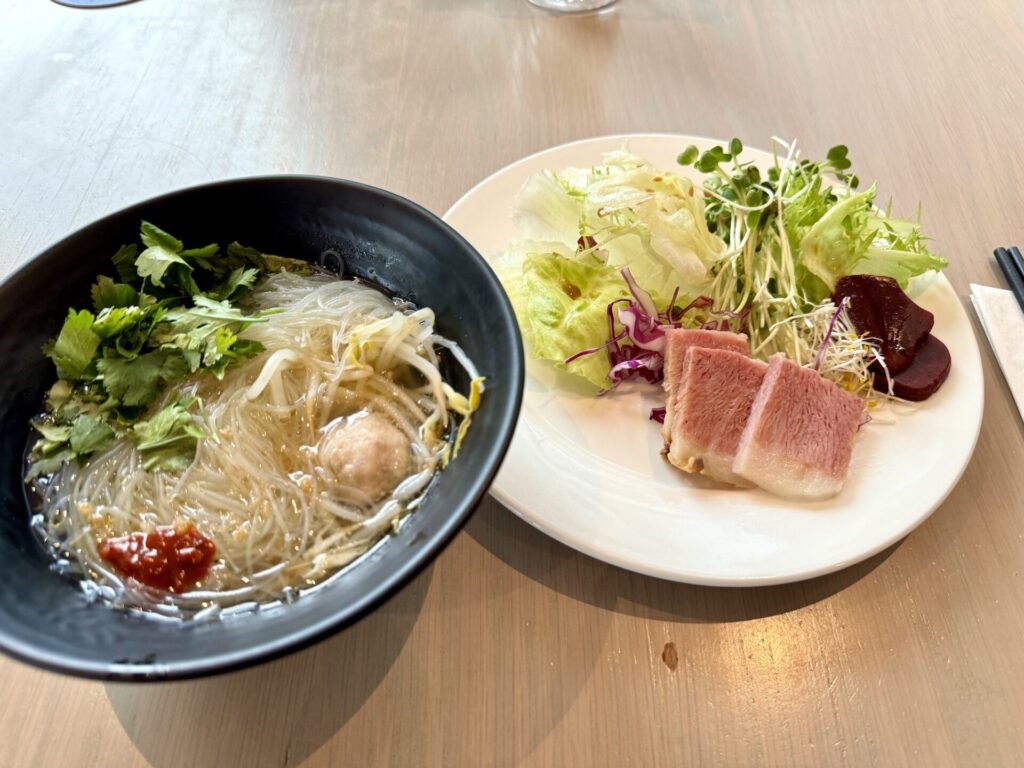 ヒルトン台北新板 朝食 食べたもの