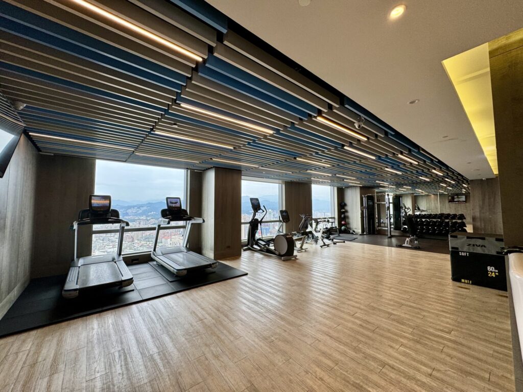 ヒルトン台北新板 ジム フィットネスセンター