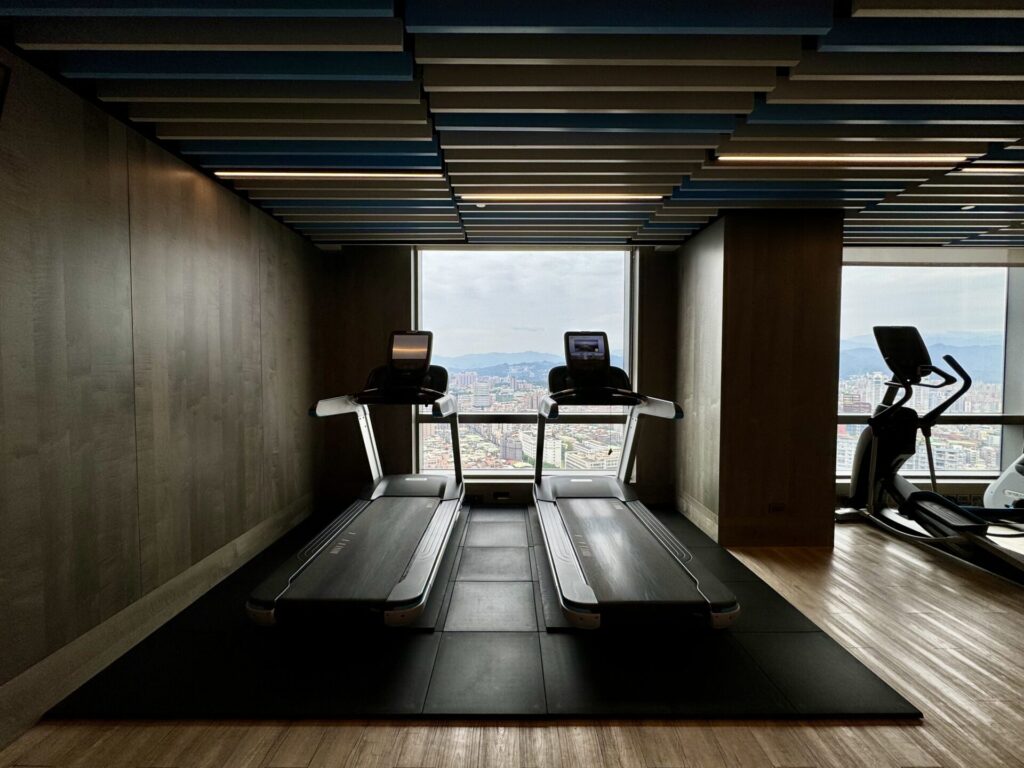 ヒルトン台北新板 ジム フィットネスセンター