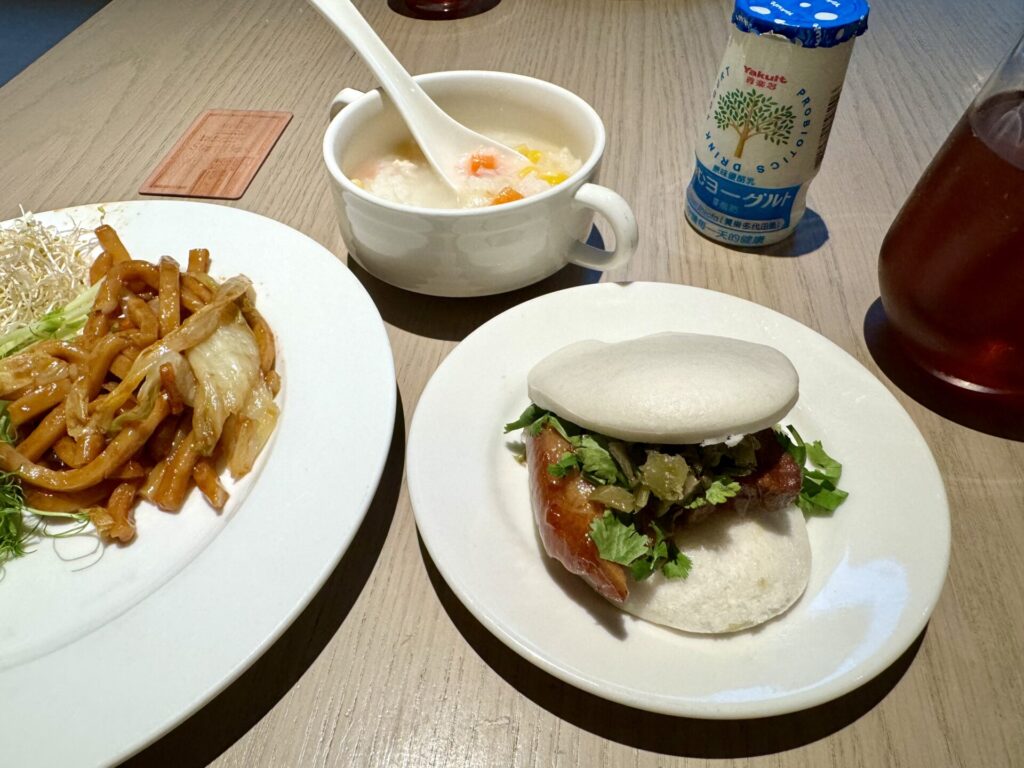 ヒルトン台北新板 朝食 食べたもの