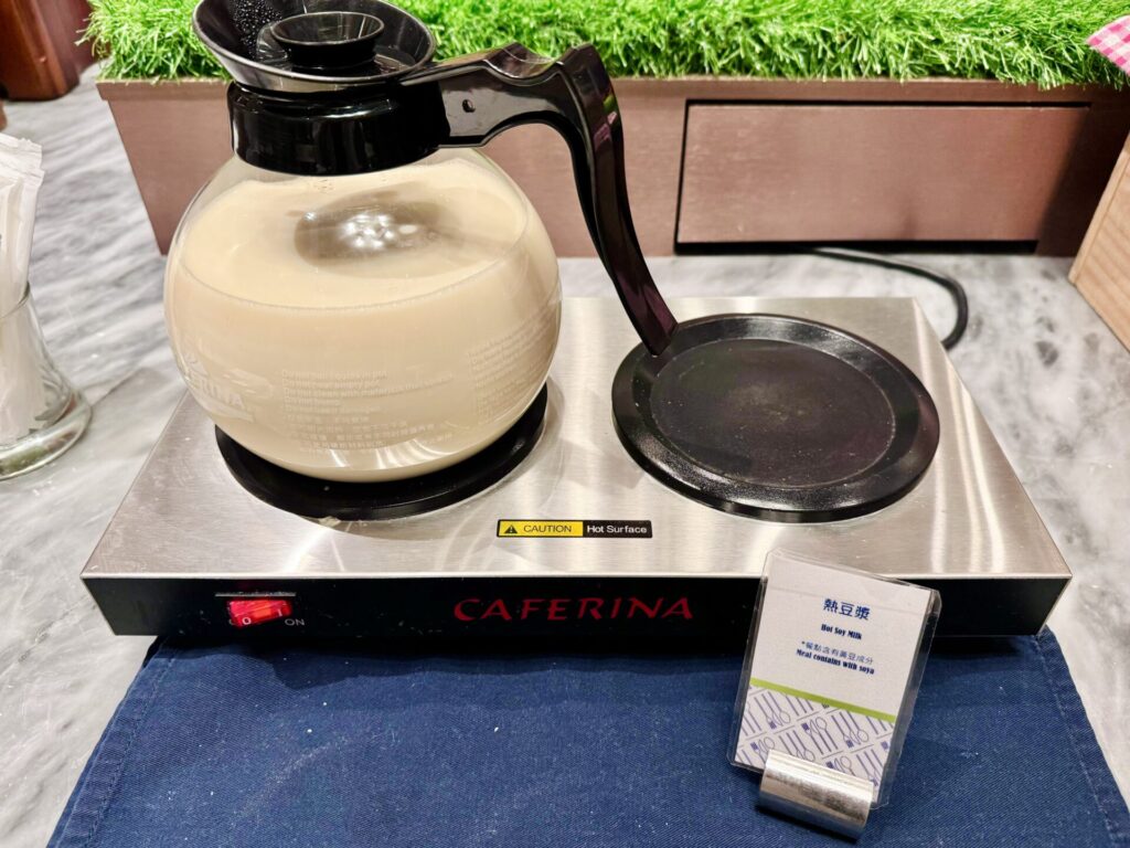 ダブルツリーbyヒルトン台北中山 朝食 ビュッフェ台