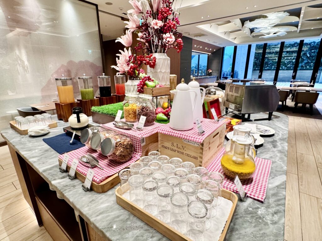 ダブルツリーbyヒルトン台北中山 朝食 ビュッフェ台