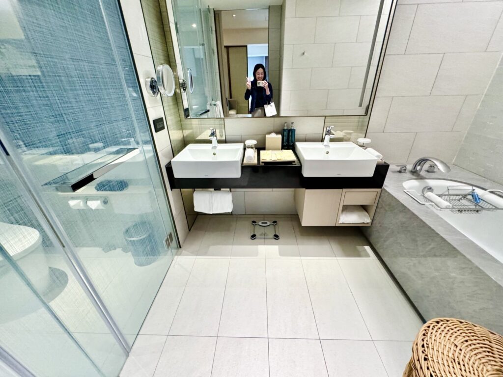 ヒルトン台北新板 デラックススイート 水回り