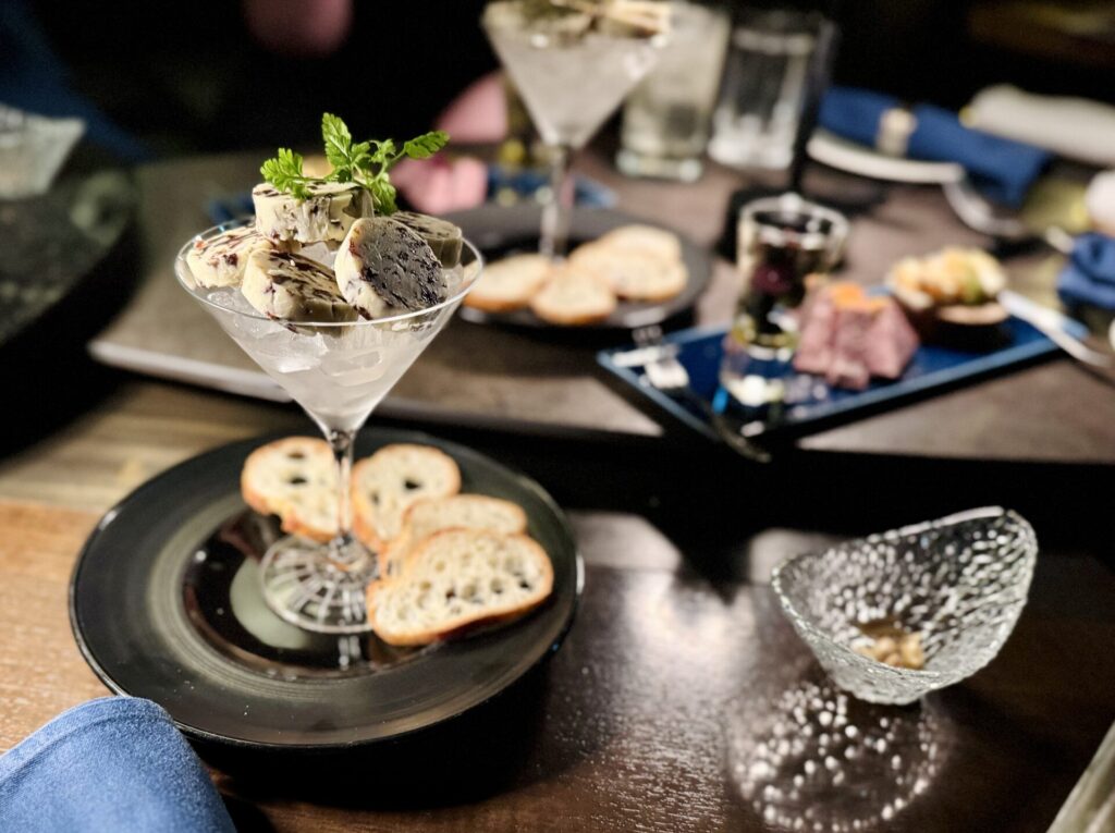 「bar hotel 箱根香山」バーのフード(レーズンバター)