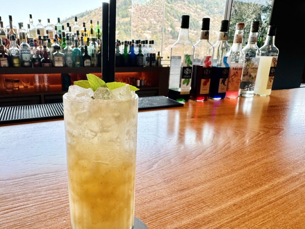 「bar hotel 箱根香山」朝バーのカクテル