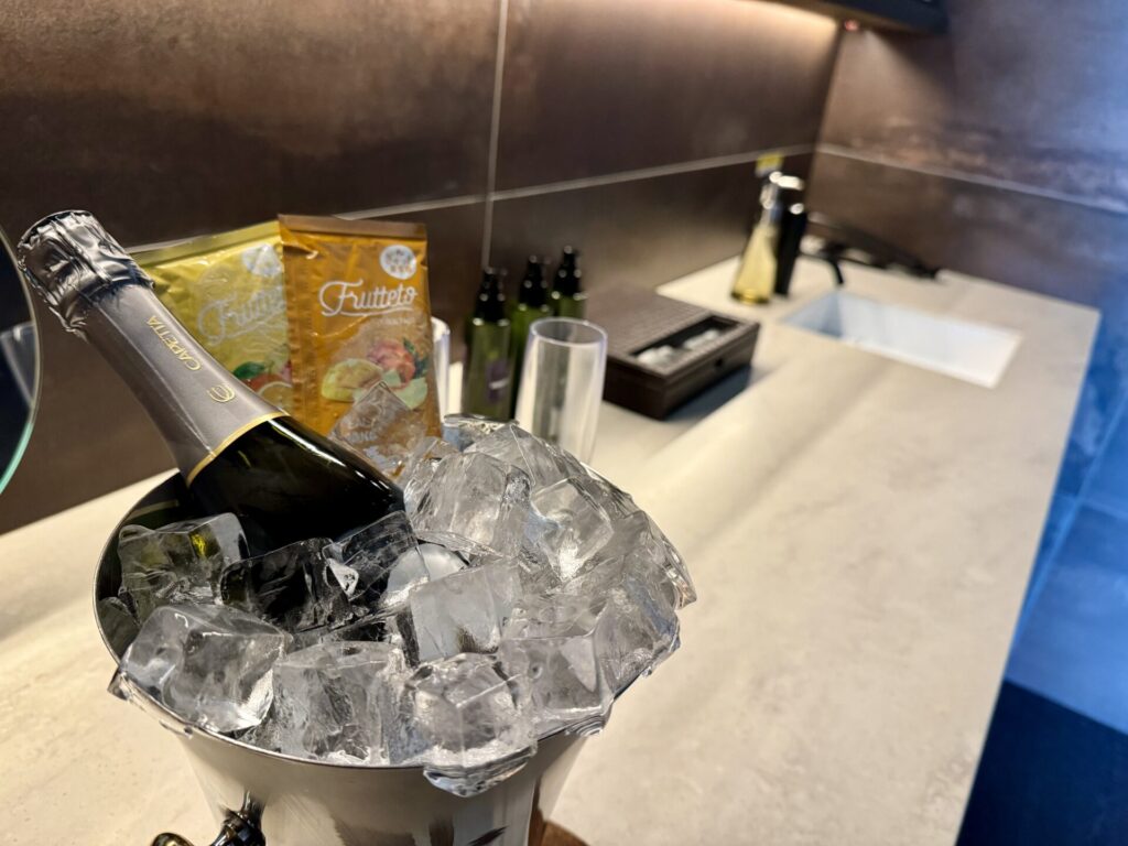 「bar hotel 箱根香山」プライベートスパのアルコール