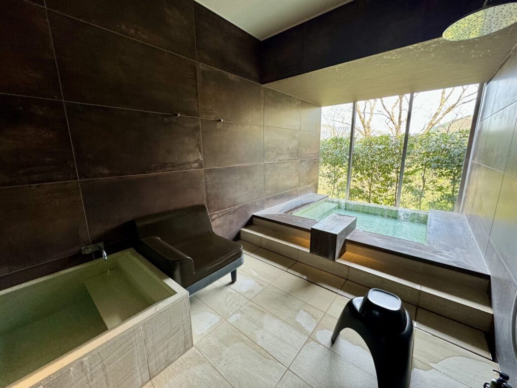 bar hotel 箱根香山 プライベートスパ&バー ブラウン 半露天風呂