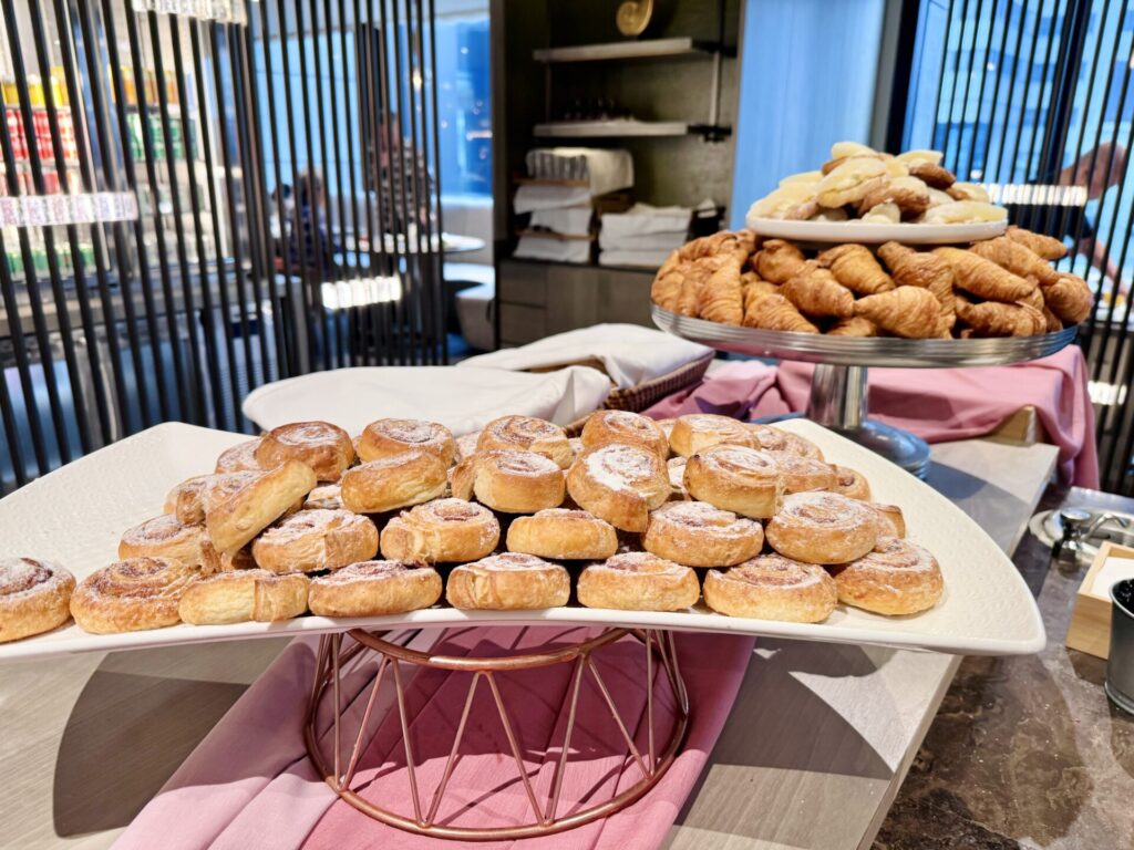 ヒルトン台北新板 朝食 パンコーナー