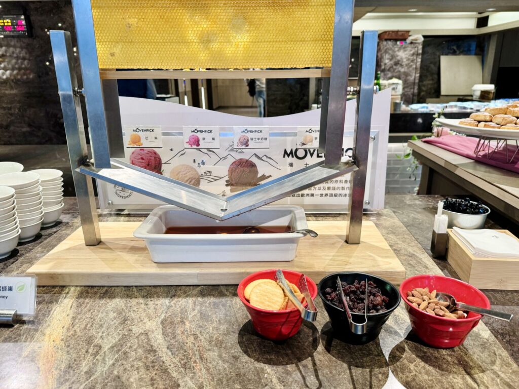 ヒルトン台北新板 朝食 パンコーナー