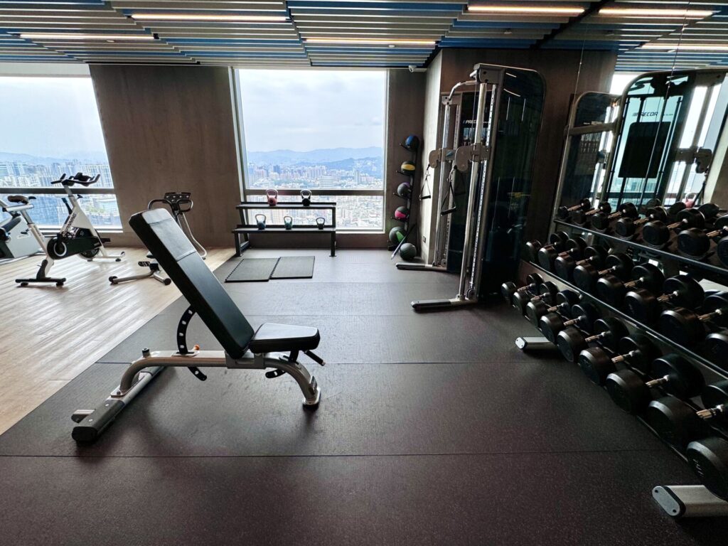 ヒルトン台北新板 フィットネスセンター