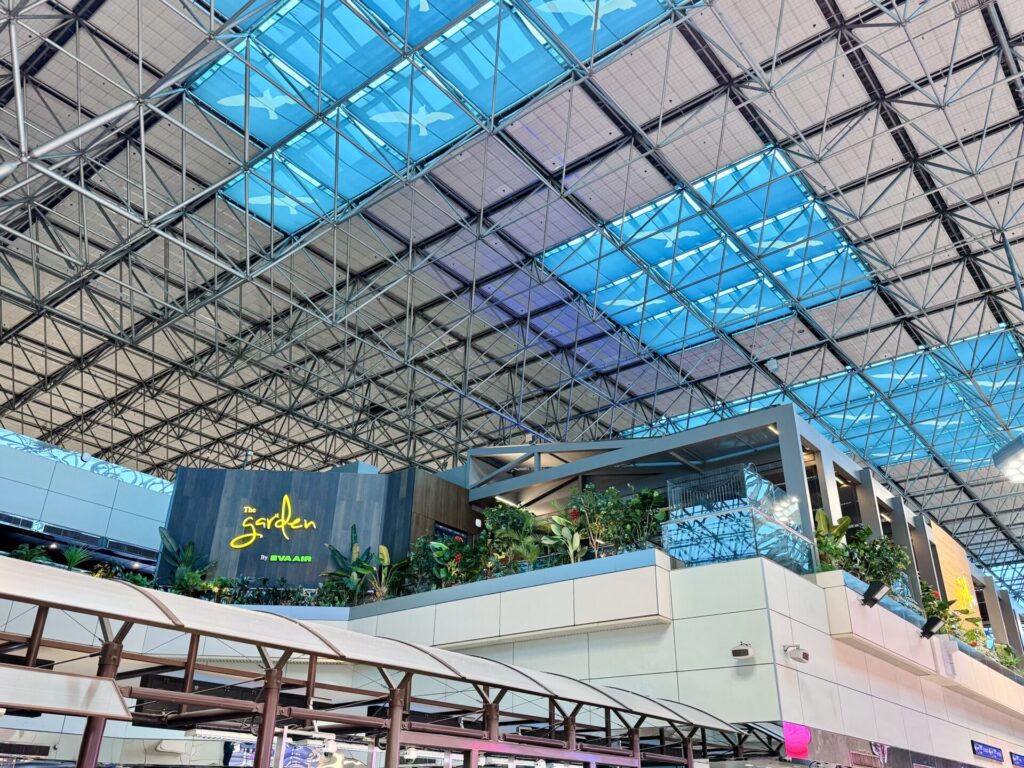 台湾桃園国際空港 エバー航空ラウンジ 外観