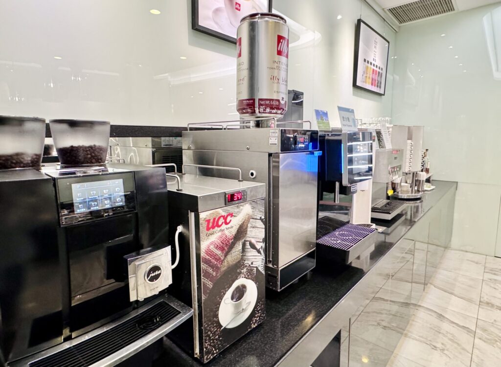 台湾桃園国際空港「The infinity(ザ・インフィニティ)」ラウンジ提供ドリンク