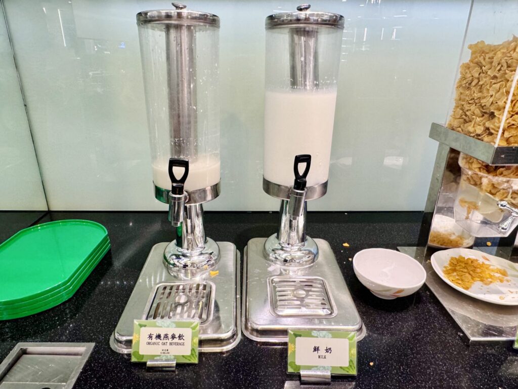 台湾桃園国際空港「The infinity(ザ・インフィニティ)」ラウンジ提供ドリンク