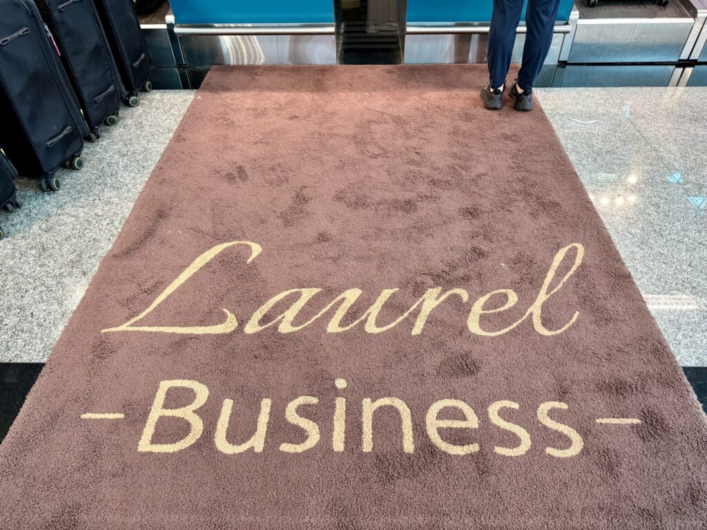 台湾桃園国際空港 エバー航空ビジネスクラスラウンジ「The infinity(ザ・インフィニティ)」入口