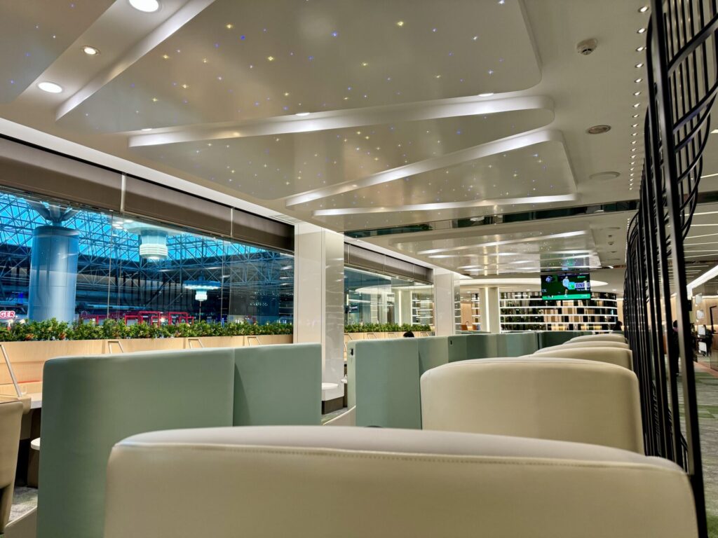 台湾桃園国際空港「The infinity(ザ・インフィニティ)」ラウンジ座席