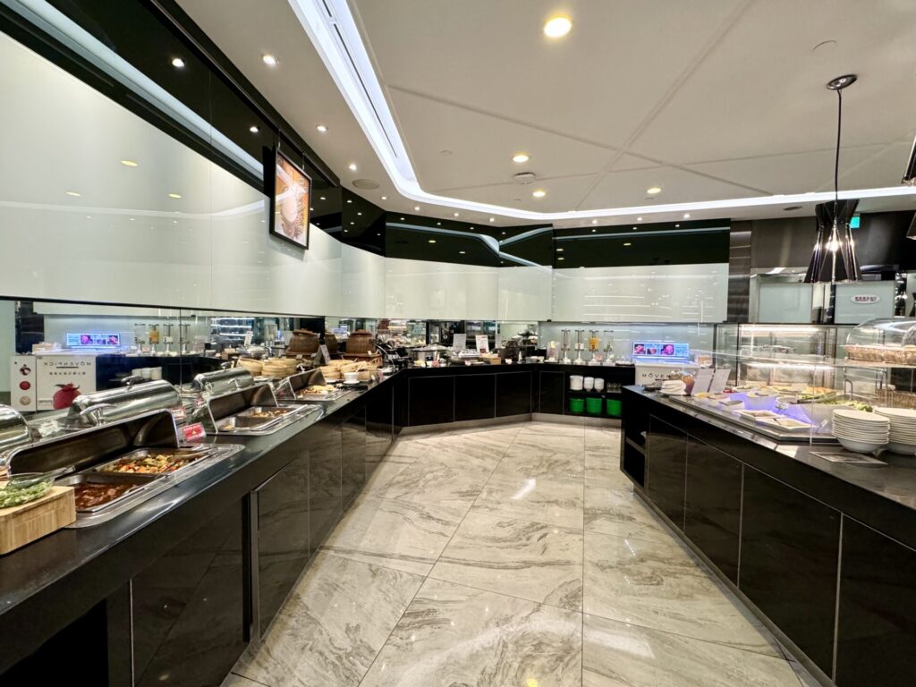 エバー航空 ラウンジ ビュッフェ台