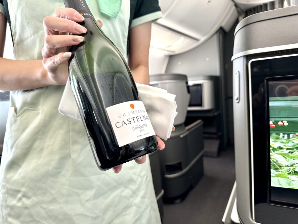 エバー航空 ロイヤルローレルクラス シャンパン