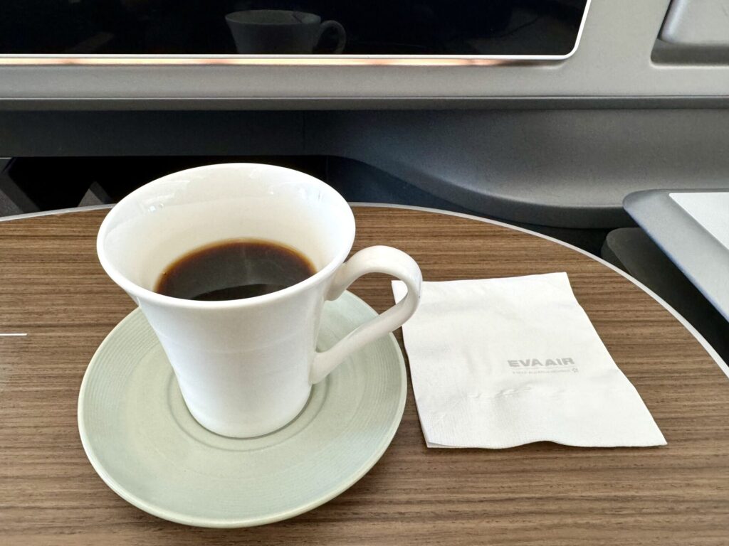 エバー航空 ロイヤルローレルクラス コーヒー
