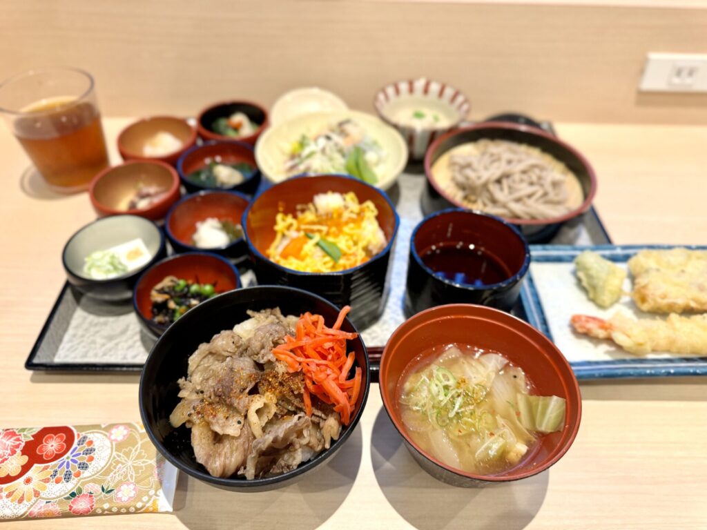 御宿野乃松本 朝食 食べたもの 信州アルプス牛丼