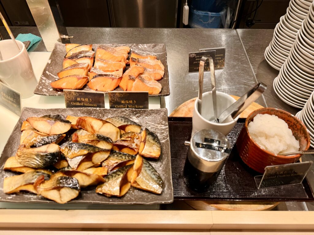 御宿 野乃 松本 朝食ビュッフェの焼魚