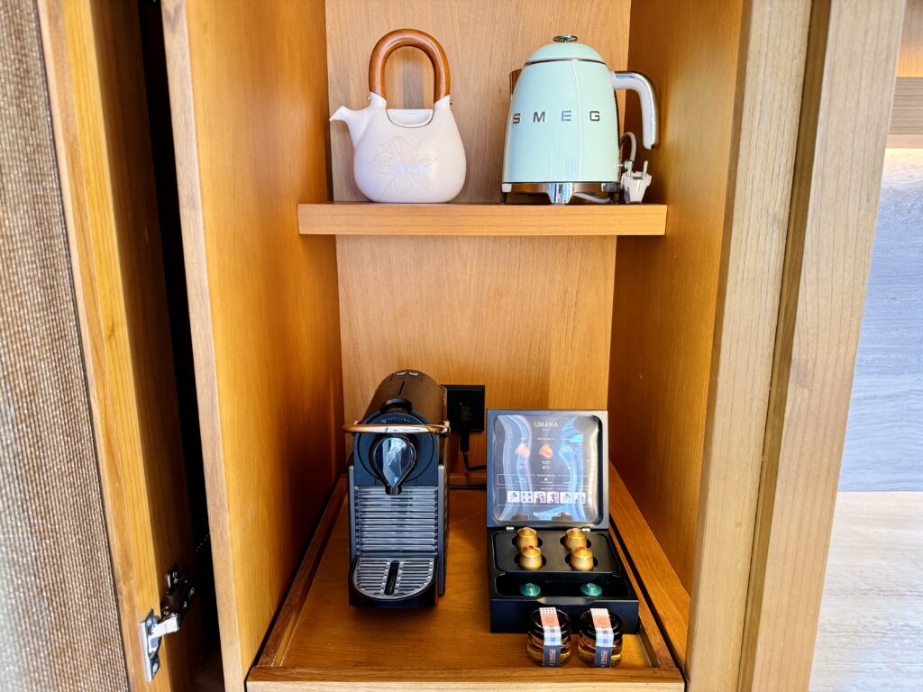 Umana Bali(ウマナバリ)LXR 客室 ケトルなど