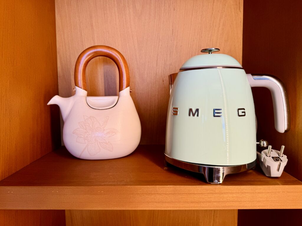 Umana Bali(ウマナバリ)LXR 客室 ケトルなど