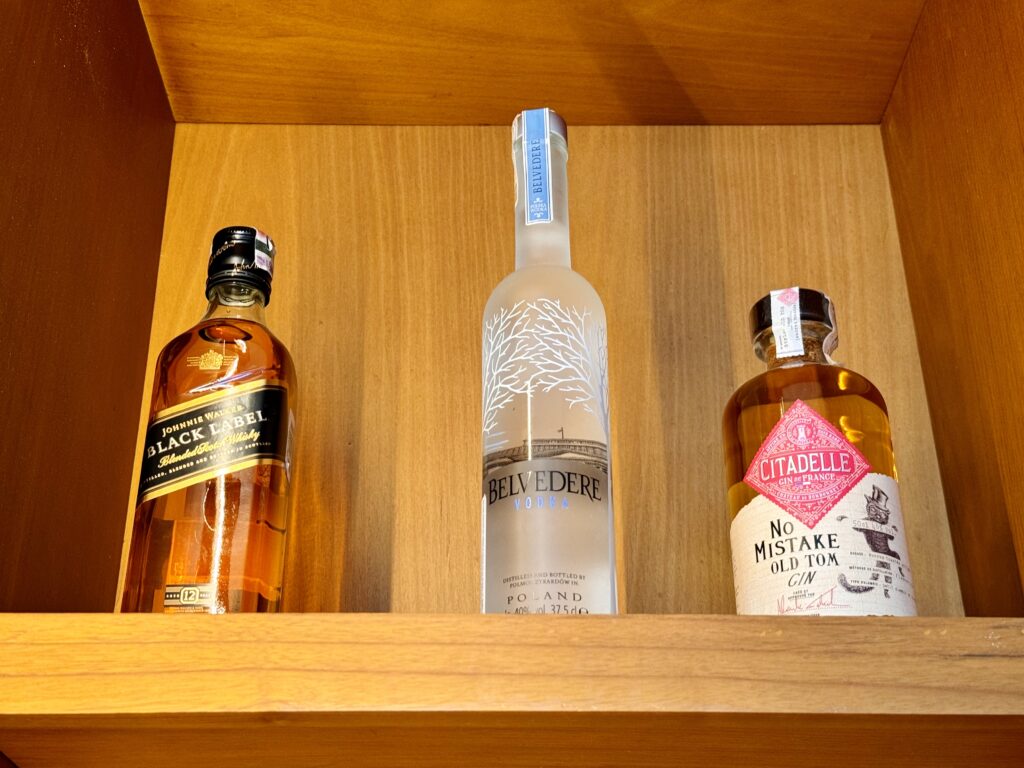 Umana Bali(ウマナバリ)LXR 客室 ミニバー