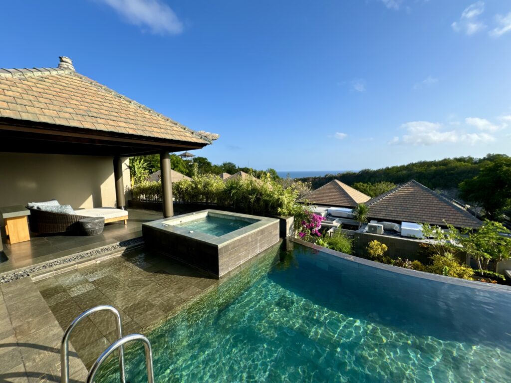 umana Bali(ウマナバリ)LXR 客室からの眺望 プライベートプール ジャグジー