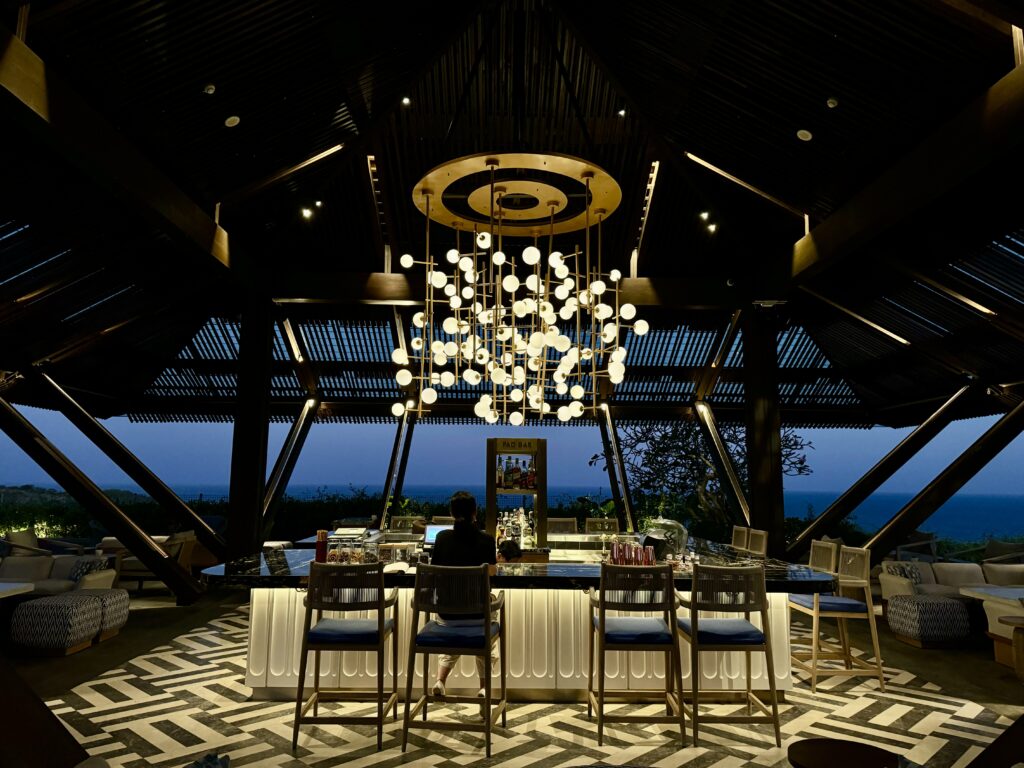 umana Bali(ウマナバリ)LXR プールバー カウンター席