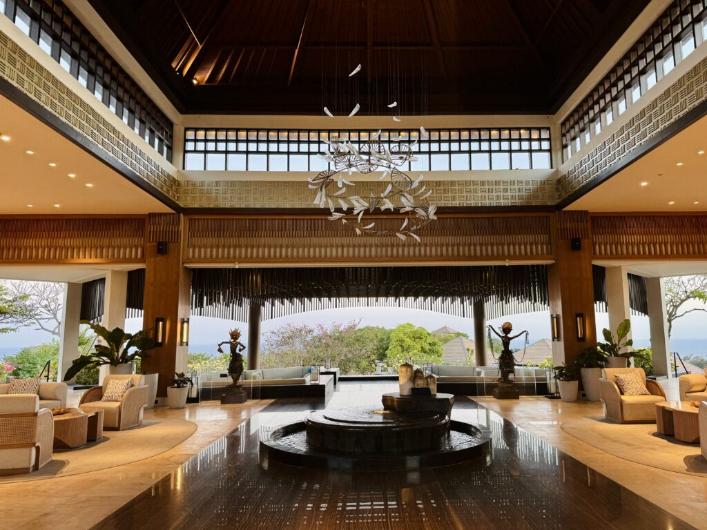 Umana Bali(ウマナバリ)LXR ロビー