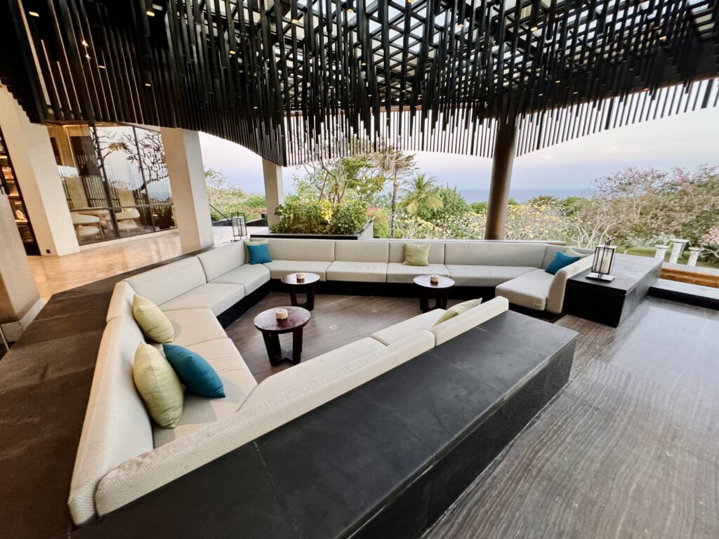 umana Bali(ウマナバリ)LXR ロビー