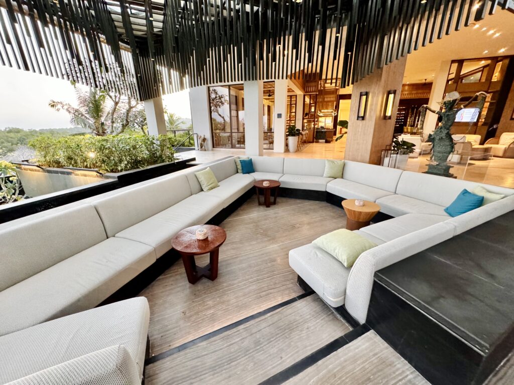 umana Bali(ウマナバリ)LXR ロビー