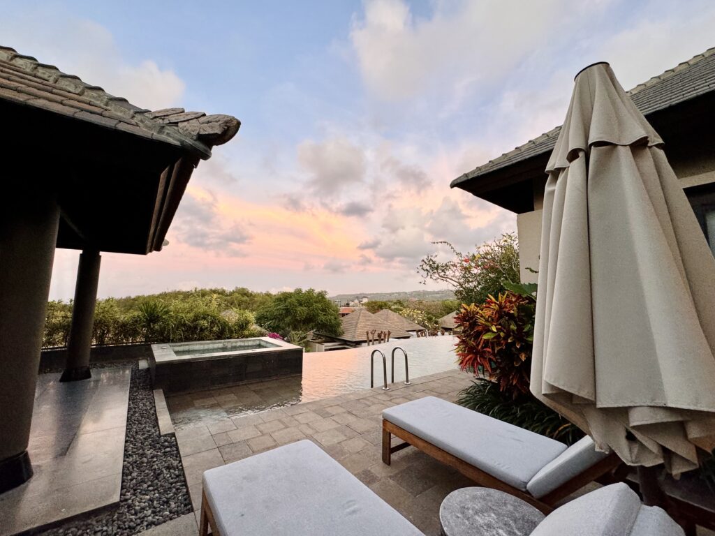 Umana Bali(ウマナバリ)LXR 客室 プライベートプールにて