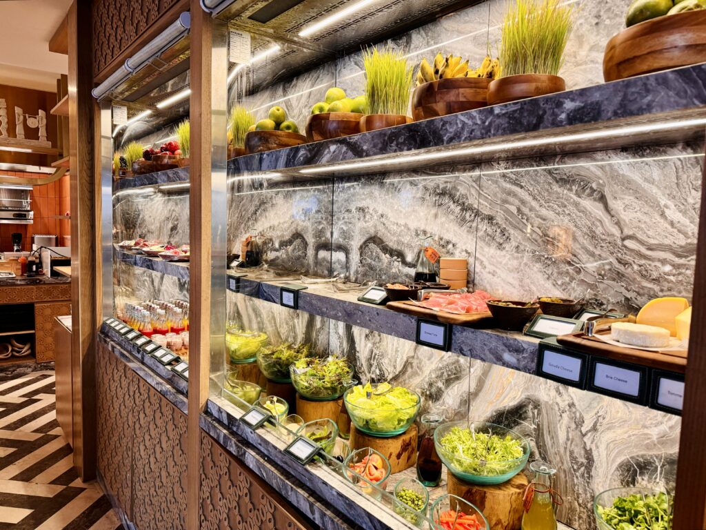 Umana Bali(ウマナバリ)LXR 朝食 サラダコーナー