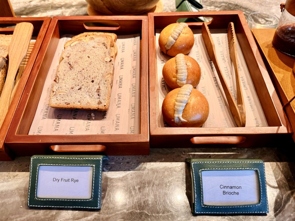 Umana Bali(ウマナバリ)LXR 朝食 パンコーナー