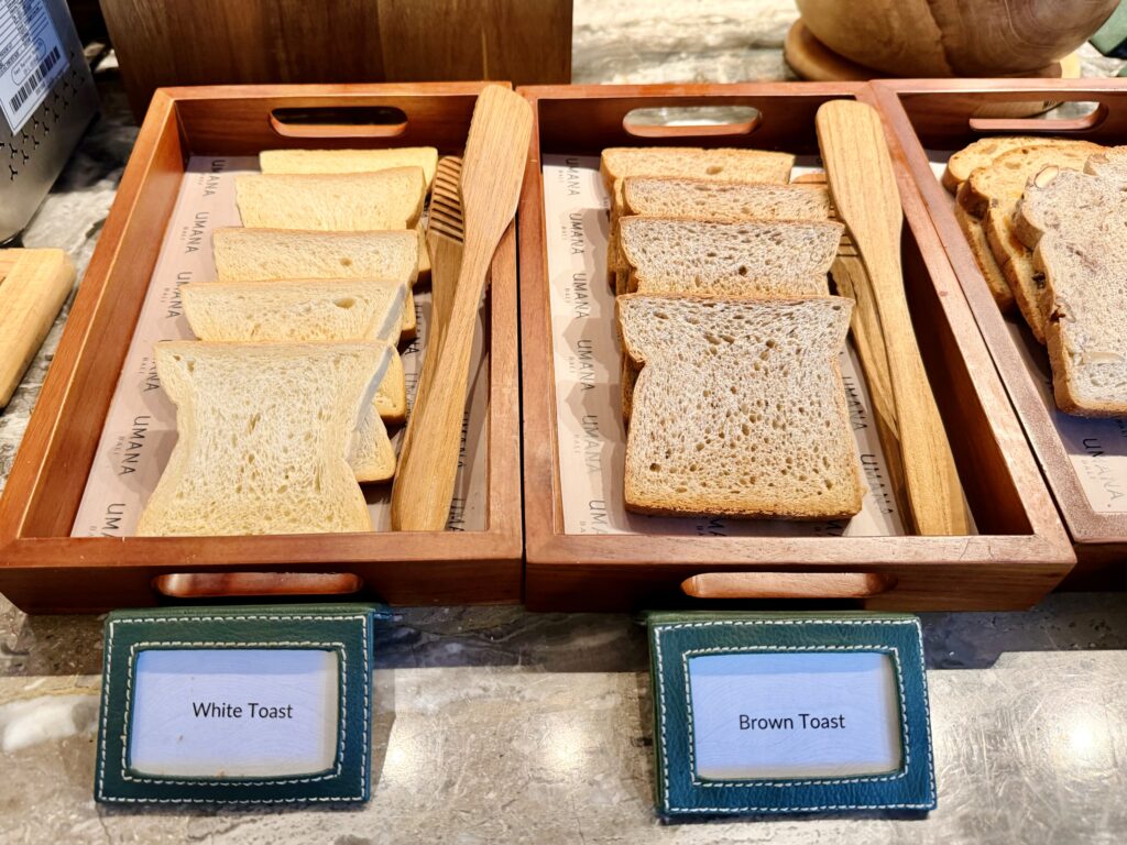 Umana Bali(ウマナバリ)LXR 朝食 パンコーナー