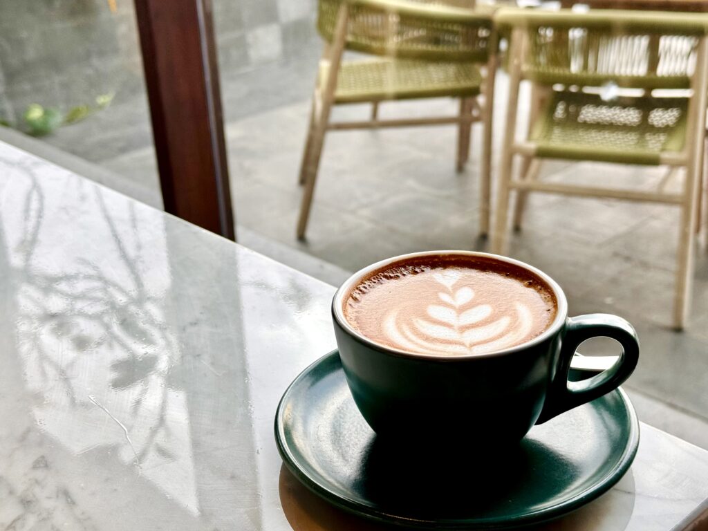 umana Bali(ウマナバリ)LXR 朝食 カフェラテ