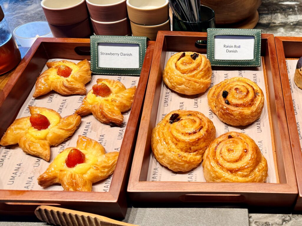 umana Bali(ウマナバリ)LXR 朝食 パンコーナー