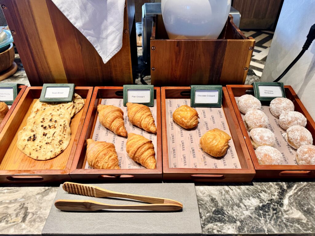 Umana Bali(ウマナバリ)LXR 朝食 パンコーナー