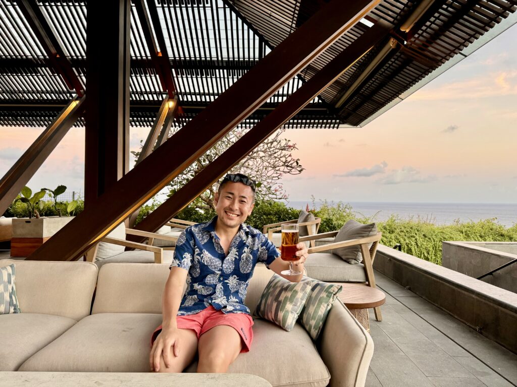 umana Bali(ウマナバリ)LXR プールバー ビンタンで乾杯