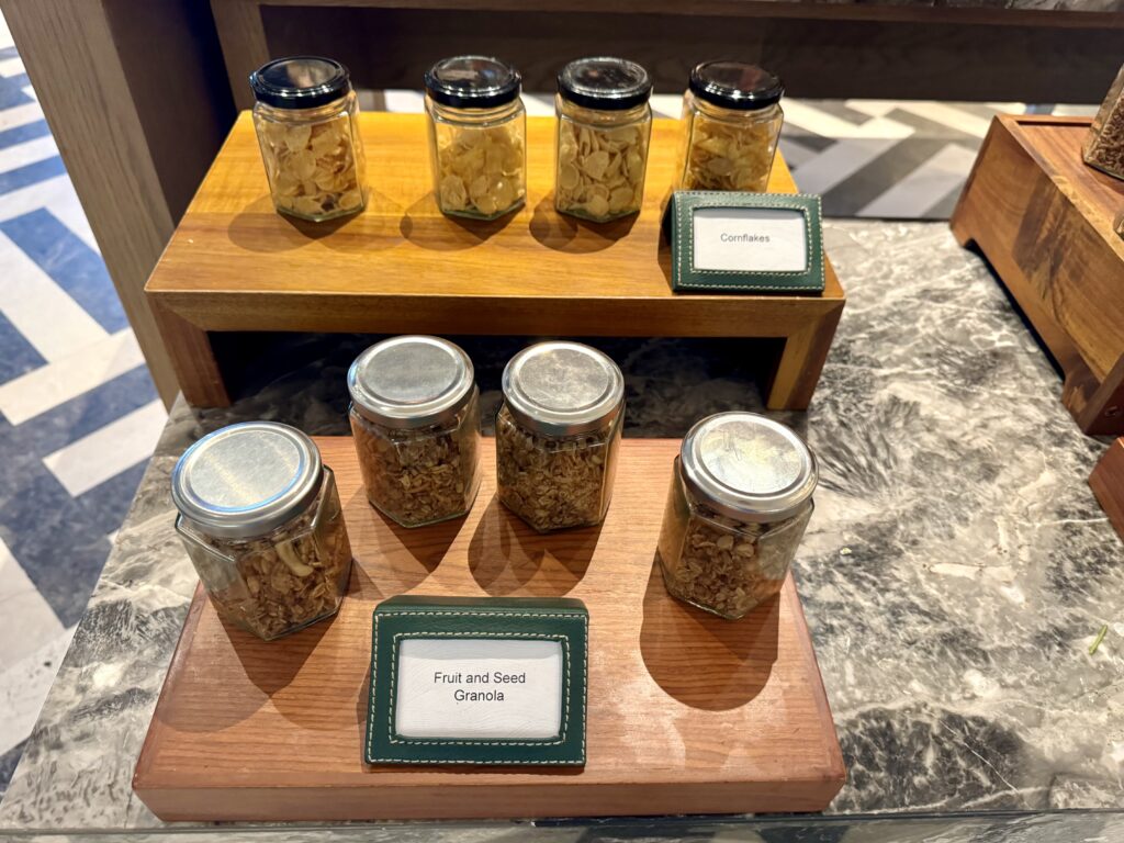 umana Bali(ウマナバリ)LXR 朝食 シリアル