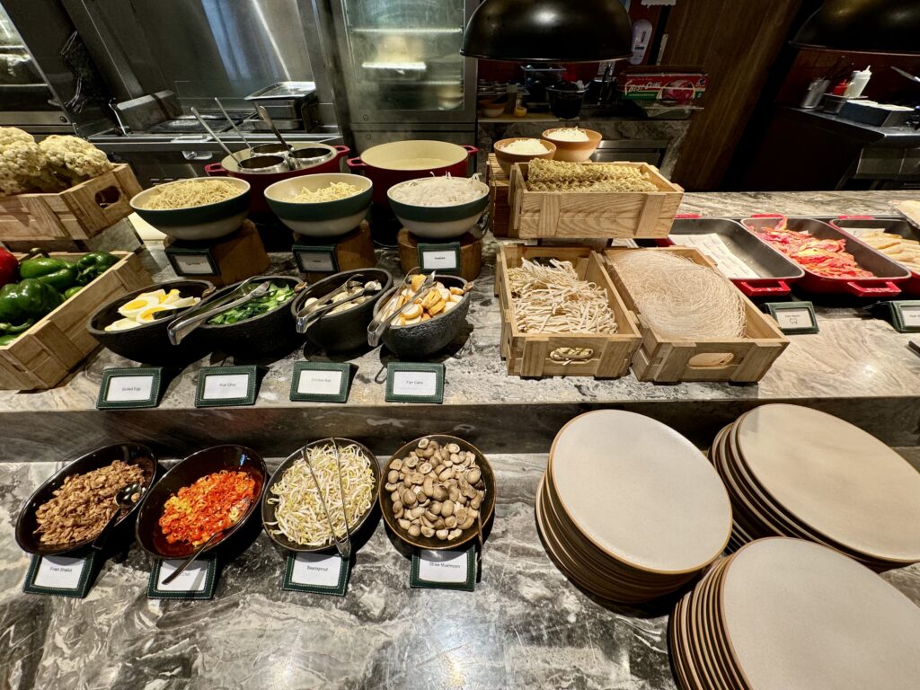 umana Bali(ウマナバリ)LXR 朝食 ヌードルバー