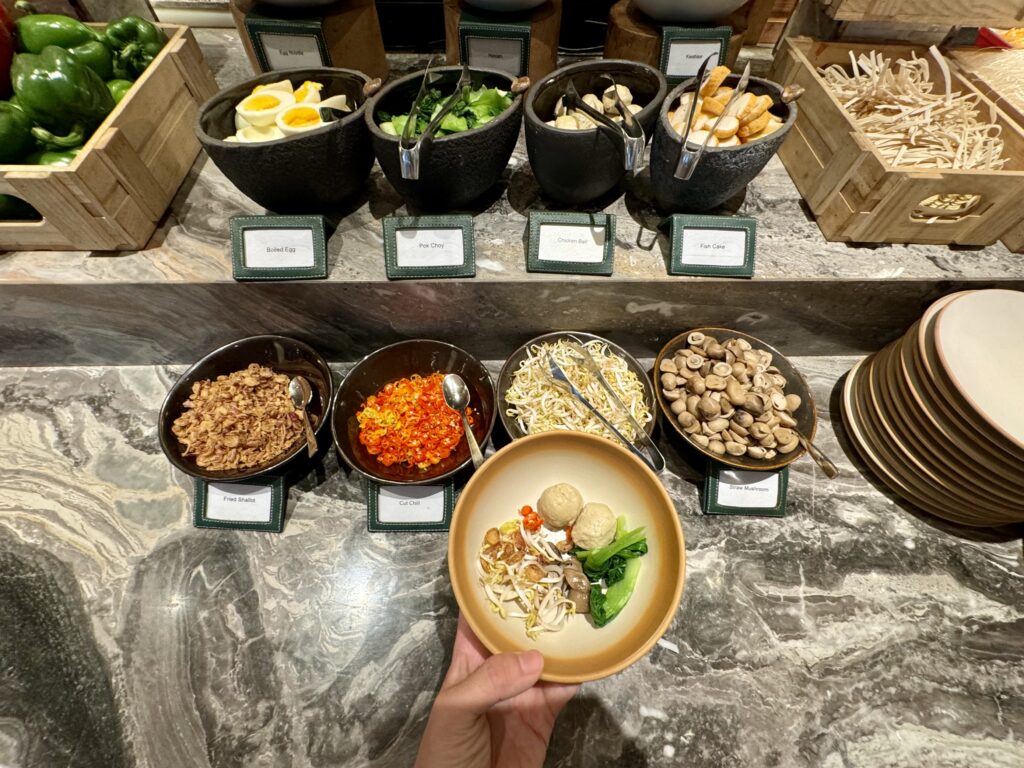 umana Bali(ウマナバリ)LXR 朝食 ヌードルバー